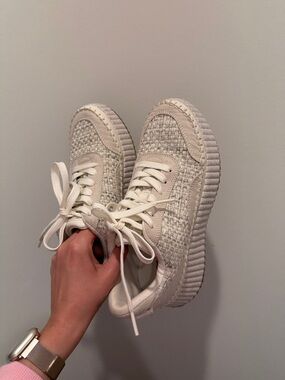 Universal Thread Woven Platform Lace-Up Sneakers - Cream